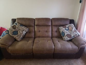 Leather couch like new!!!