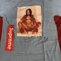 Supreme Lil Kim Shirt Size Small $150 