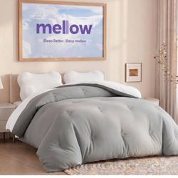 $150 Value Extra Fluffy Mellow Marshmellow Comforter Cali King Double-Stuffed Down Alternative