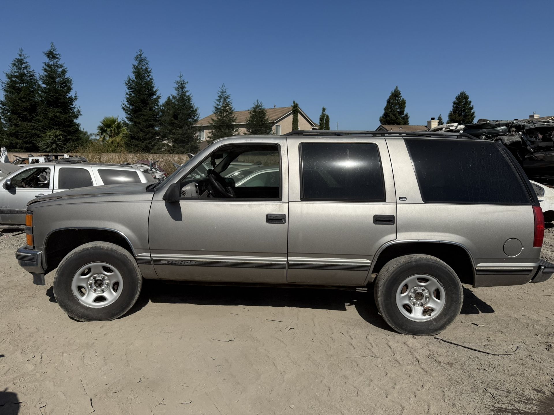 1999 Chevy Tahoe V8 5.7L Vortec ***for Parts Only***