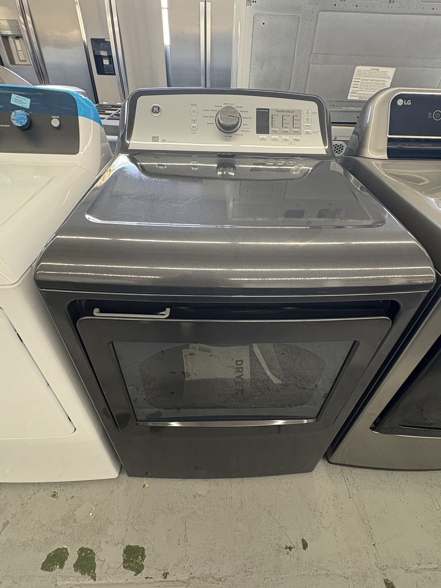 GE 7.4 cu. ft. Vented Electric Dryer in Diamond Gray
