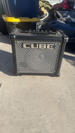 Roland Cube Guitar Amplifier