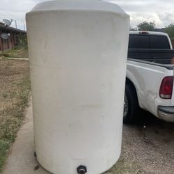 500 Gallon Water Tank 