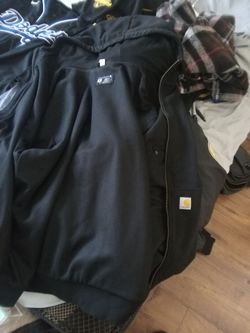 Carthartt sweater