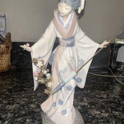 LLADRO Teruko Japanese lady retired series with box 1451