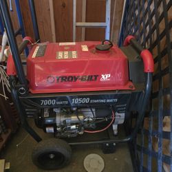 Troy Bilt XP 7000-Watt (10,500 Starting Watt)