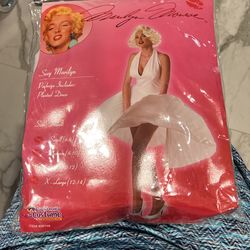 Marilyn Monroe Halloween Costume