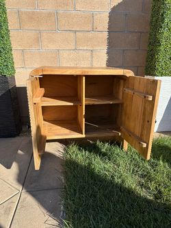 Wood cabinet