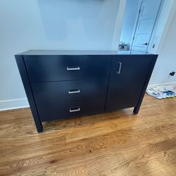 Crate & Barrel Kids Dresser