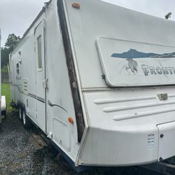 RV TRAILER