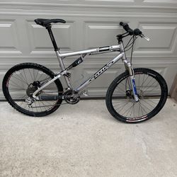 Titus Racer X Mountain Bike 