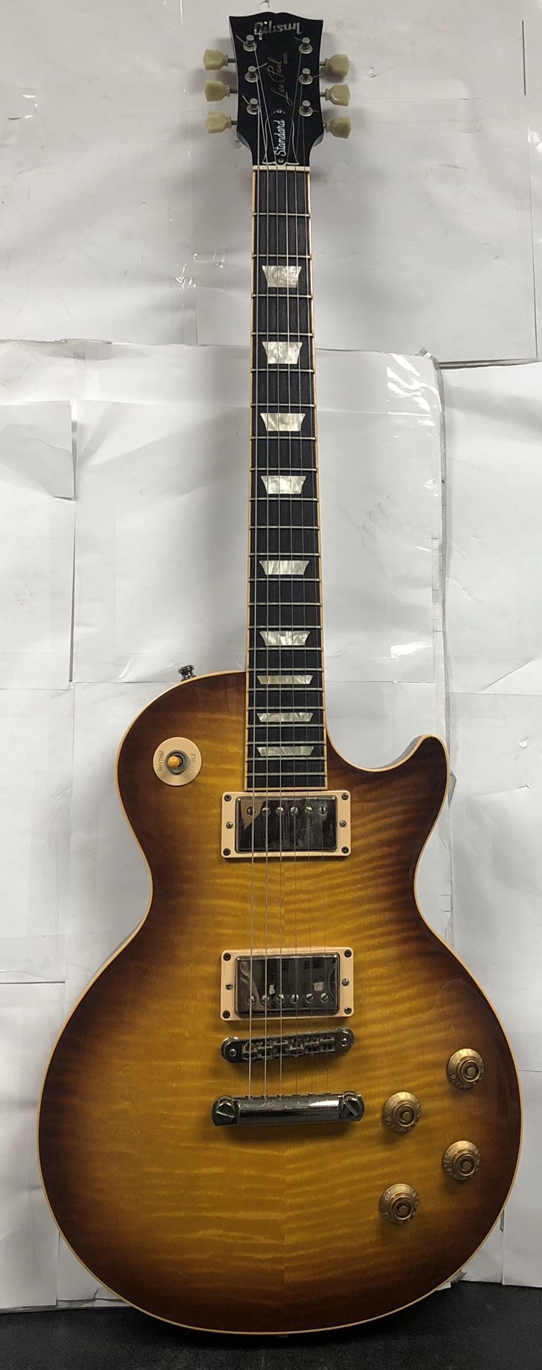 2007 Gibson les Paul standard honey burst with original case