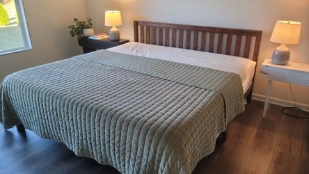 Solid wood king bed