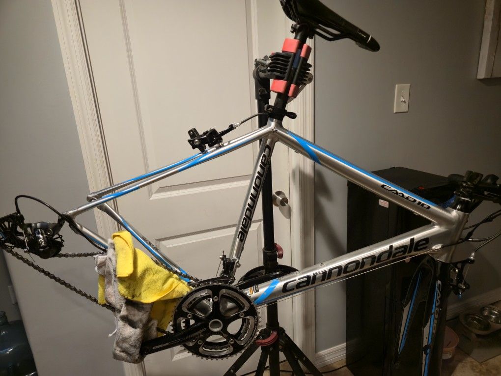 2014-15 Cannondale CAAD10 Road Bike