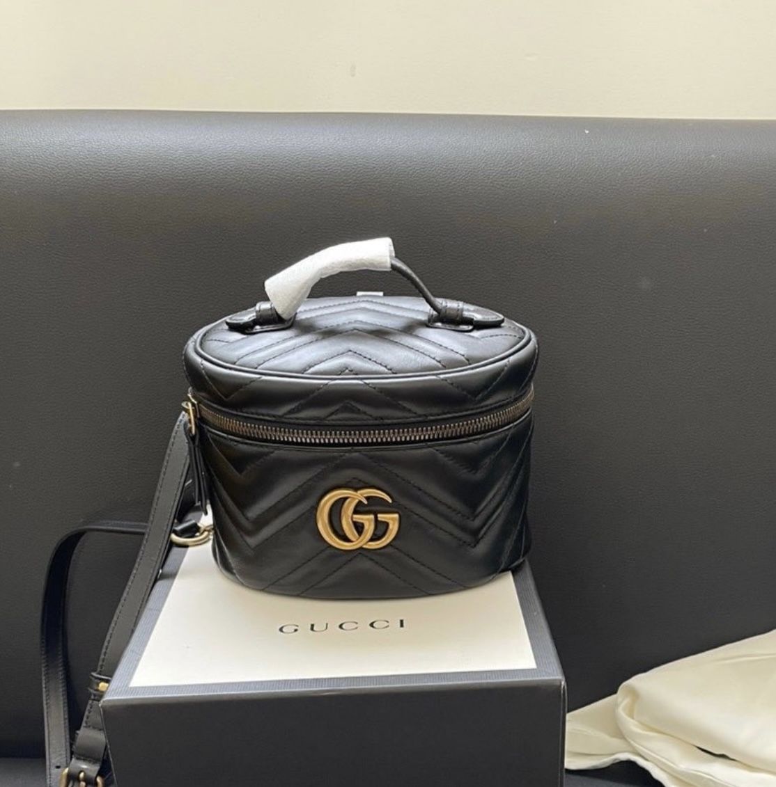 GUCCI GG Marmont Series Gold Logo Quilted Leather Makeup Bag Handbag Backpack Mini Women's Black #All-match Classic Recommendation#(36)36