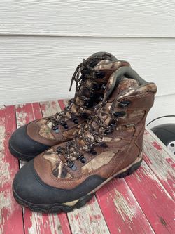Camping boots for woman size 9