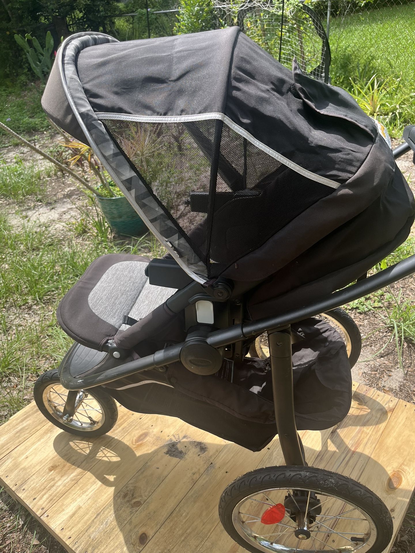 Graco Jogging Stroller