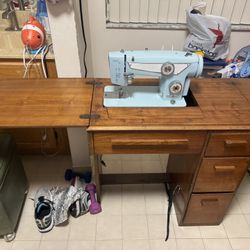 Dial Sew Mark II Sewing Machine And Integrated Desk 