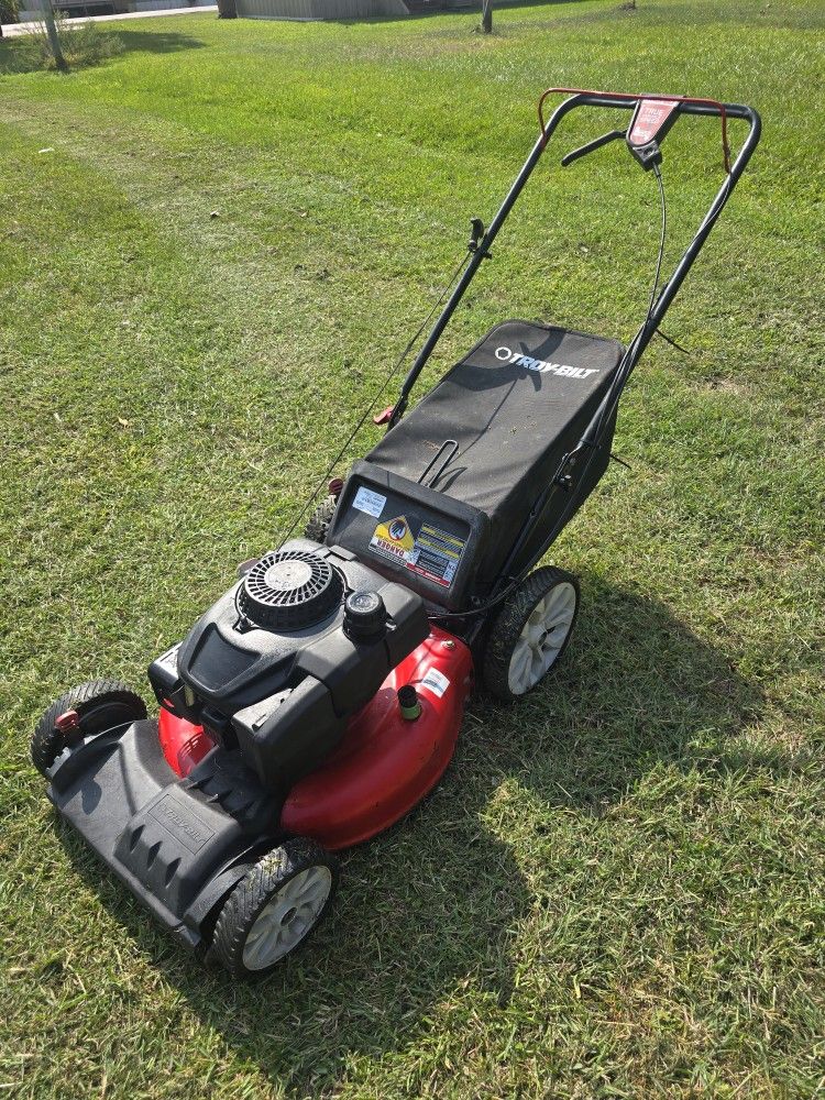 Troy-bilt 21" Self-propelled Lawn Mower