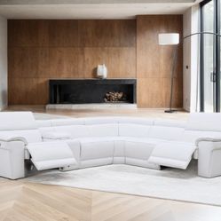 Power Reclining Sectional 