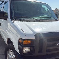2010 Ford E-250