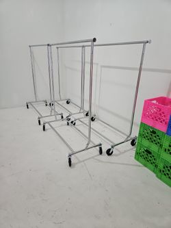 4
Heavy Duty Collapsible Rolling Rack – Chrome 50$ Each
