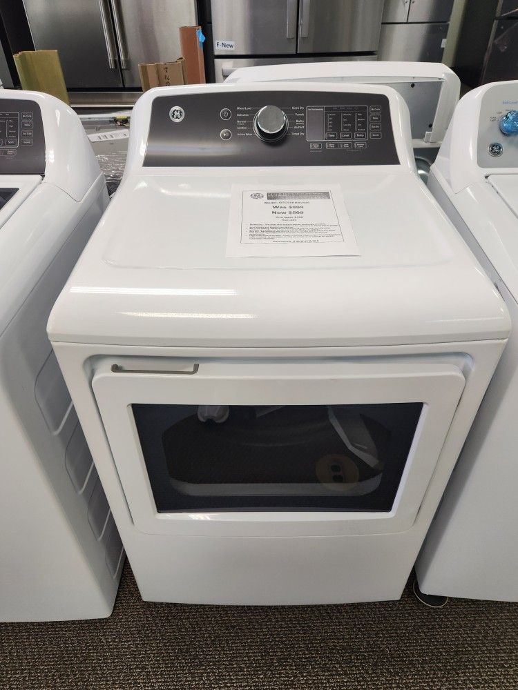 7.4 cu. ft Electric Dryer with Sensor Dry in White