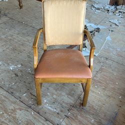 8 Chairs