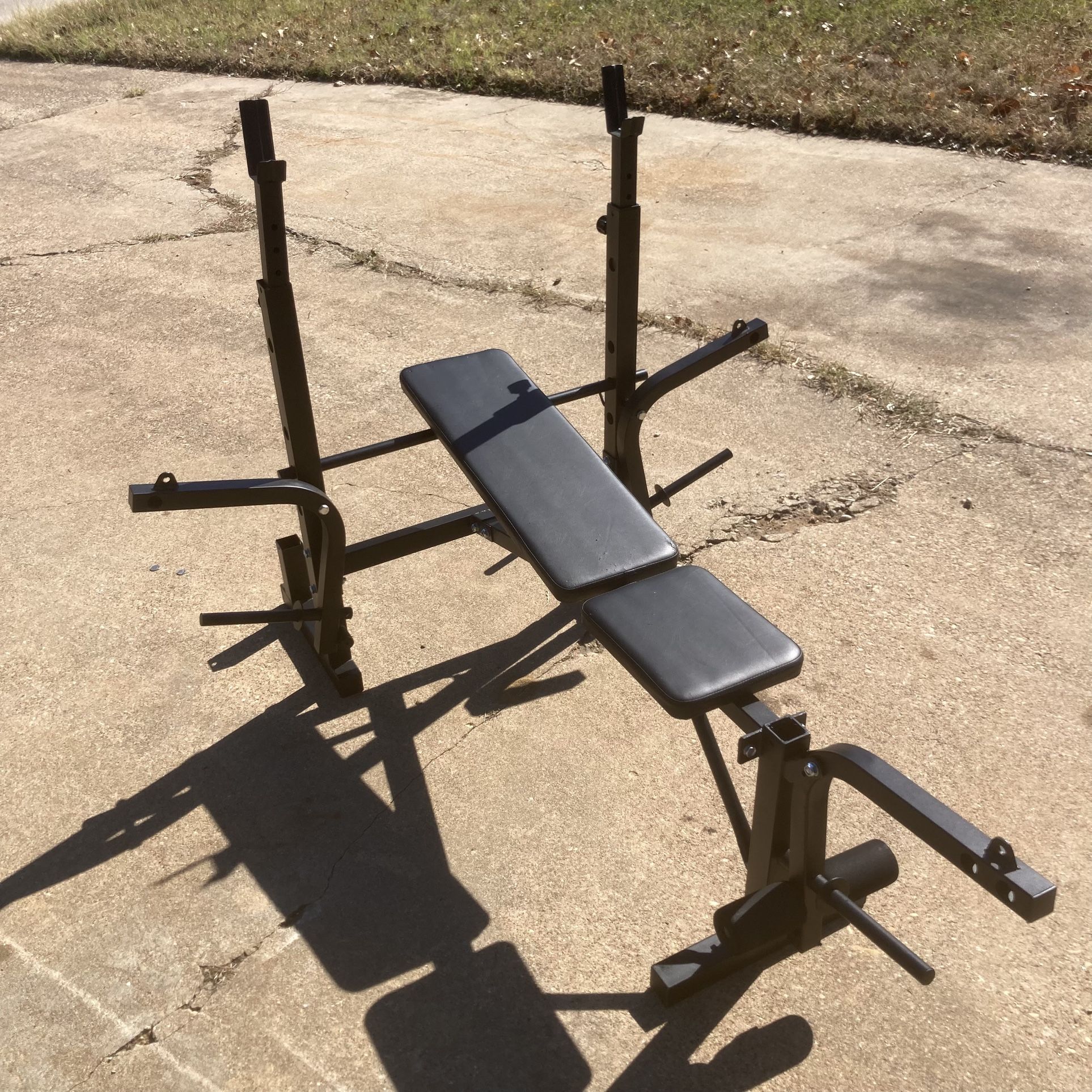 Weight Bench 
