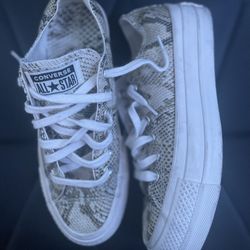 Chuck Taylor All Star Wild Lift Low
