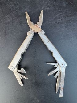 Multi-tool Pliers Plain & Serrated Blade File Screwdrivers