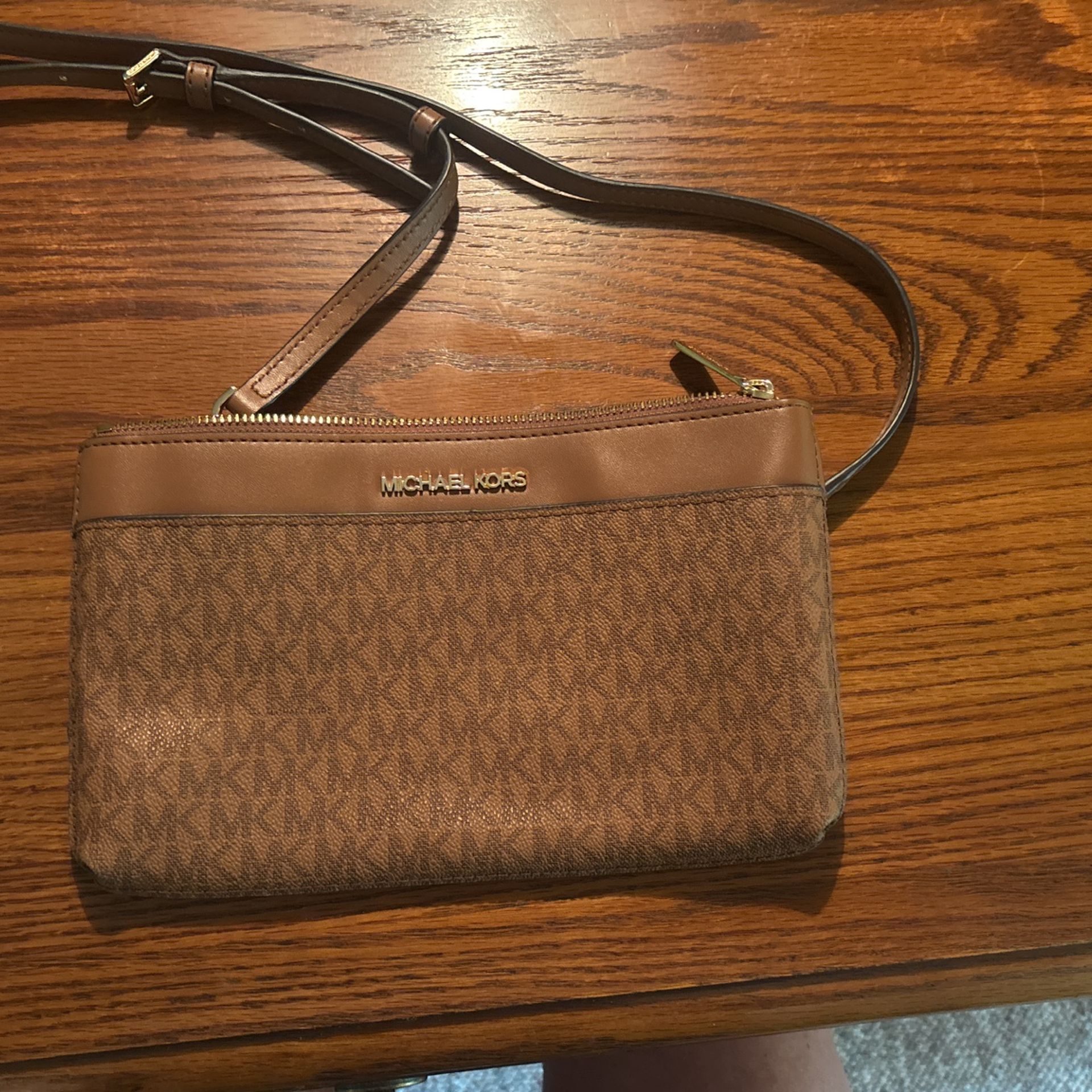 Michael Kors Cross Body Purse