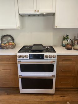 30 in. 6.7 cu. ft. Smart Slide-In Double Oven Gas Range in Matte White with True Convection, Air Fry