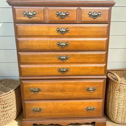 Vintage Lea 5 Drawer Wood Dresser