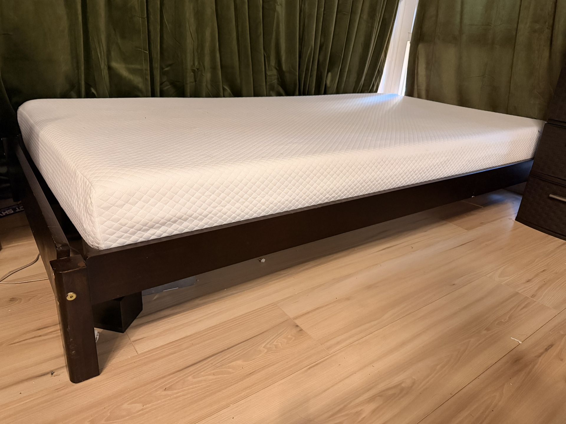 Twin Platform Bed Frame