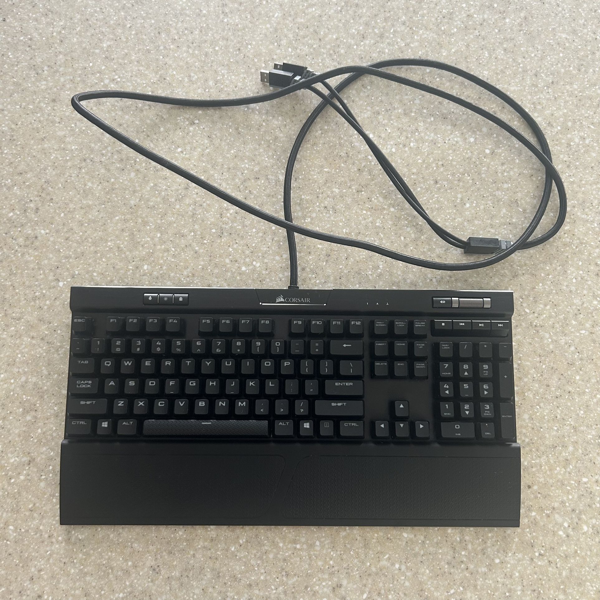 Corsair K70 RGB MK.2 Mechanical Gaming Keyboard