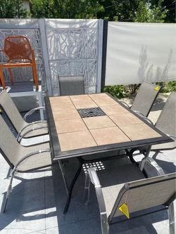 Outdoor Patio Aluminum Table with 6 Aluminum Stackable NEW Chairs