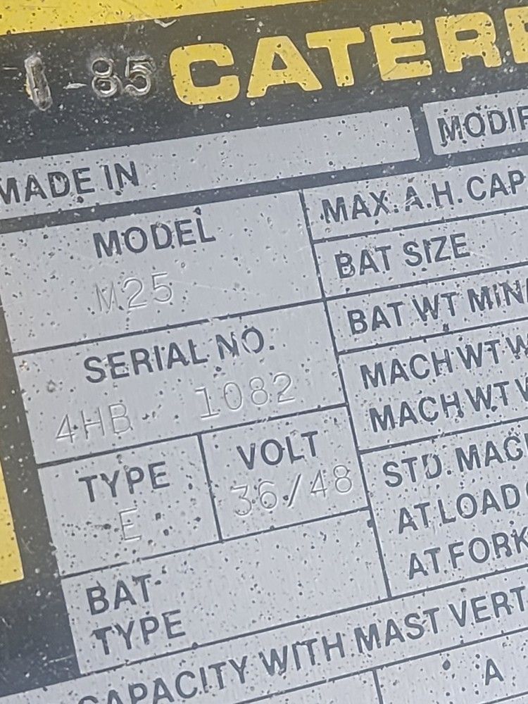 CAT Forklift Runs Battery Fully Charged