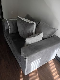 Gray loveseat - Pickup only