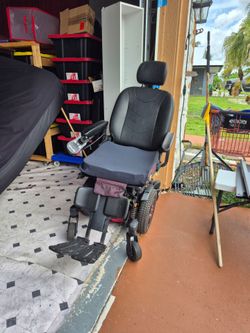 Handicap motorized wheelchair
