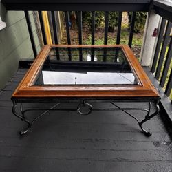 Large coffee Table + Matching side table 