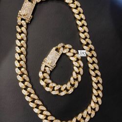 New 18k Yellow Gold Cuban Link Chain And Bracelet Set 