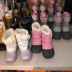 Snow Boots Size 9C