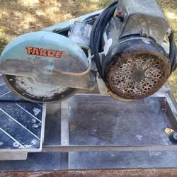 Wet Tile Saw  Target 10 Inch Blade  Good condition 