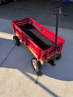 Radio flyer wagon