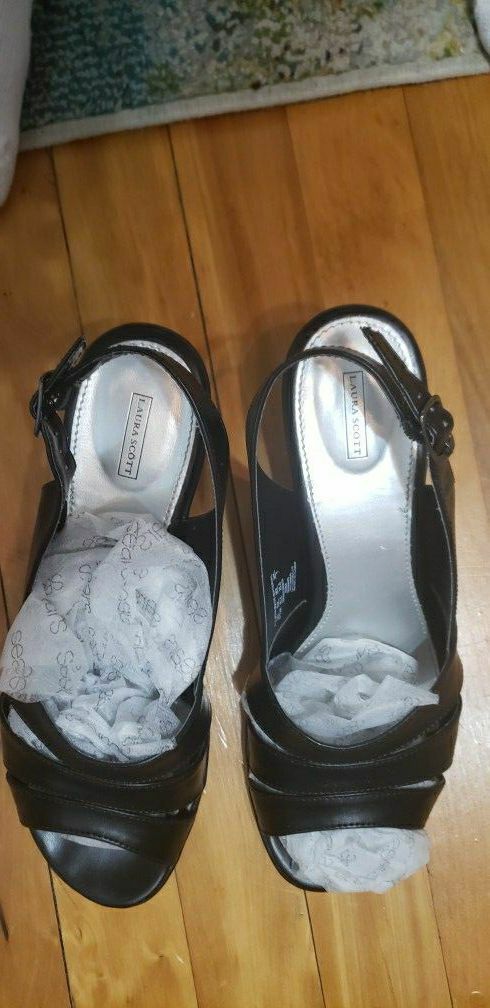 Karen Scott Sandal Shoes Size 8.5