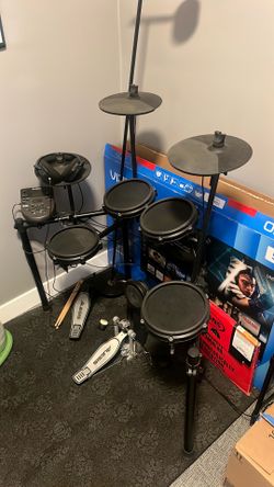 Alesis nitro mesh drum kit