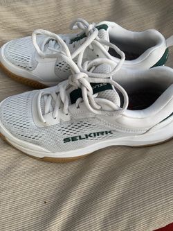Silkirk Court strike Athletic Shoes Size 8.5