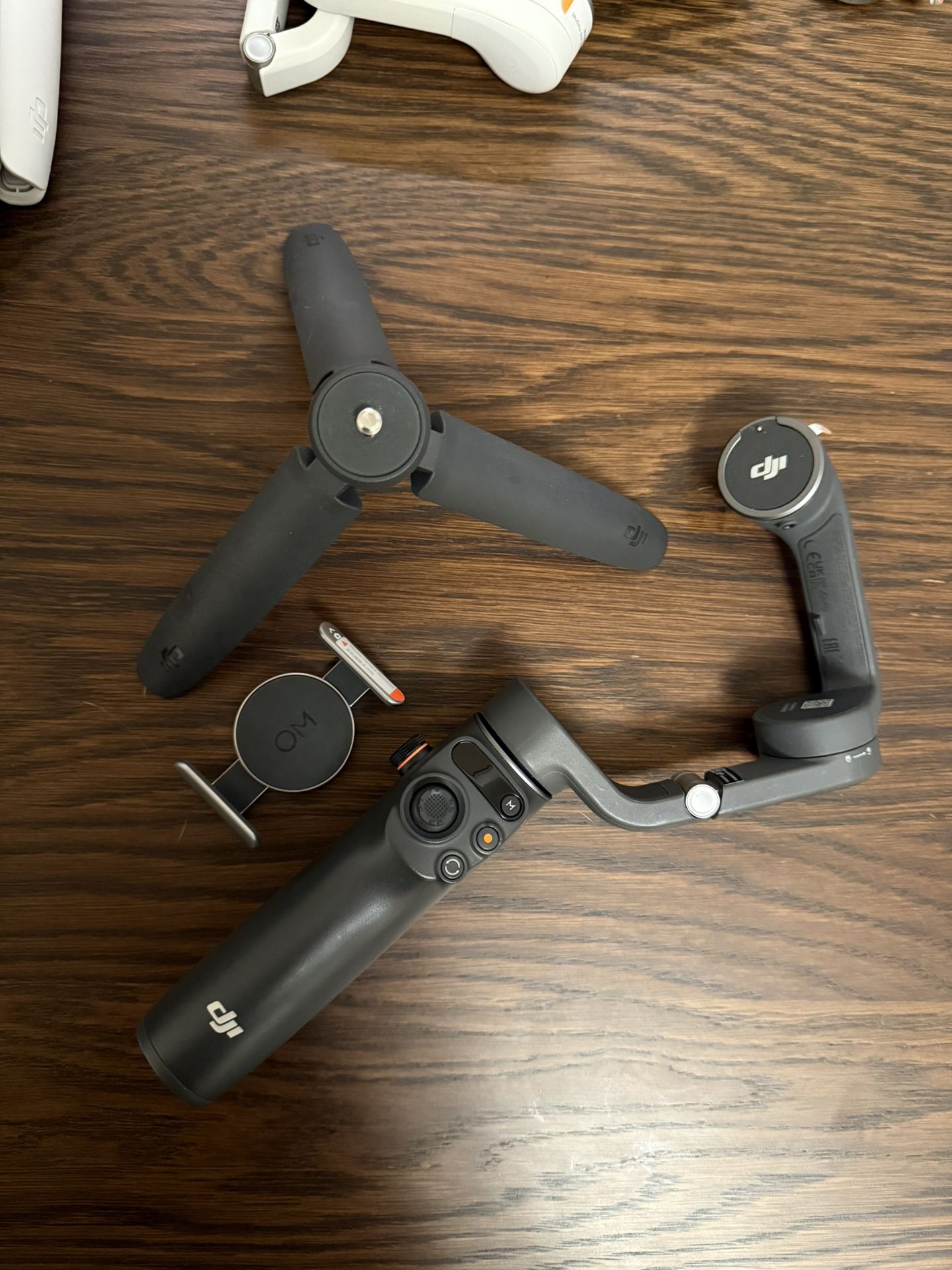 DJI Osmo Mobile 6 Gimbal Stabilizer 3-Axis