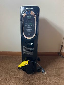 Honeywell EnergySmart 1500W Digital Oil-Filled Radiator Space Heater